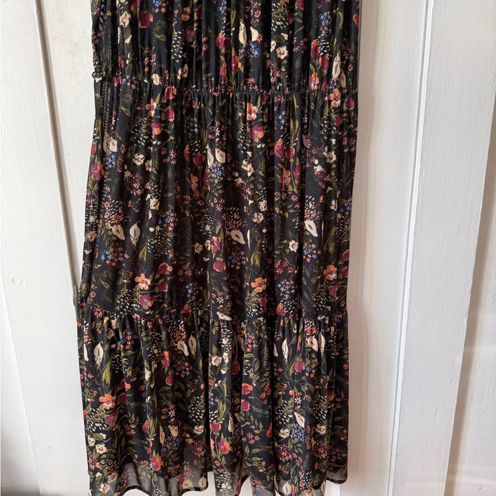 Women's Black Floral Tiered Midi Dress - Picture 2 of 8
